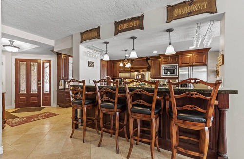 South Snyderville Basin House | Park West 1700 Spacious Oasis Pvt. Hot Tub-King Bed-Panoramic Mountain views
