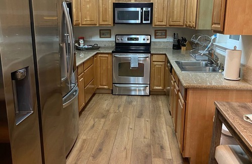 Villa Primera House | Pensacola Beach Getaway! 5BR Beach House -Private Pool - walk to beach