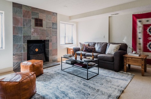 South Snyderville Basin House | Picasso by AvantStay | Artist's Mountain Escape w/Hot Tub & Views