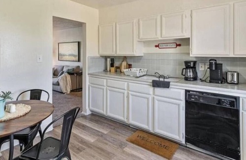 Bountiful Apartment | Pickle ball court closeby, Peaceful Neighborhood!