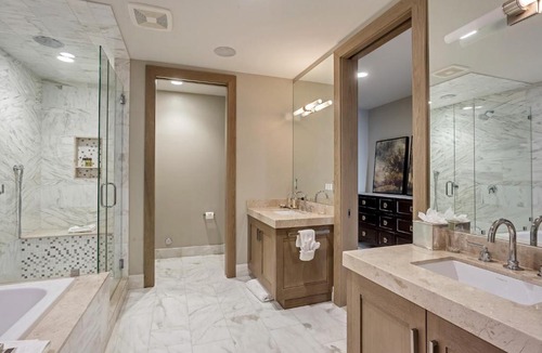 Deer Valley Hotel | Platinum Room Hotel Room
