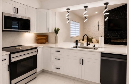 Palm Harbor House | Pleasant 3-bedroom house with pool in charming Palm Harbor