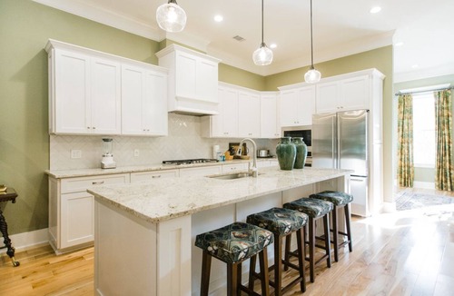 Historic District - North House | Plunge Pool and Parking, 3 Stories in Historic Downtown by Lucky Savannah