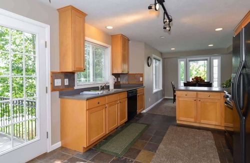 Midvale House | Pretty Parkside Place * Private Hot Tub *Foosball