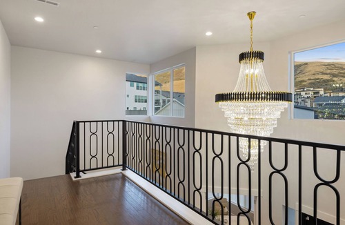 American Fork House | Prime Location Luxury – Minutes from Shopping, Lakes & Park City