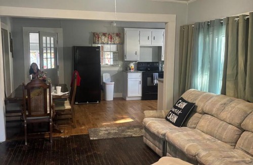 Clemmons House | Private Cottage in Rural Clemmons