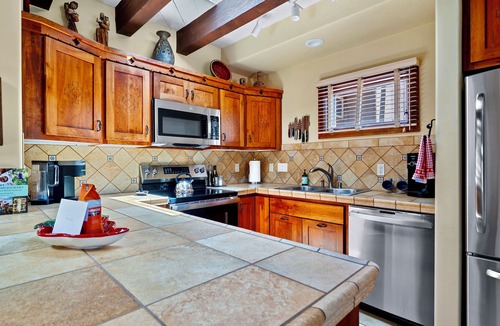 Nambe Pueblo House | Private luxury Mountain View Retreat just 12 Minutes From The Santa Fe Plaza.