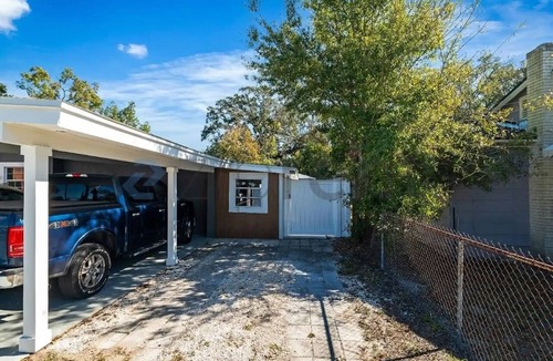 South Seminole Heights House | Private Poolside Guesthouse Near Downtown Tampa & Armature Works