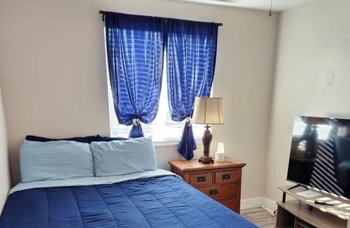 West Jordan House | Private room with a shared bathroom in an upscale neighborhood of west jordan!