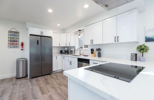 Cottonwood Heights House | Prvt Hot Tub, Close to Resorts!