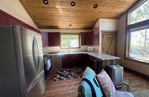 Park City Cabin | Quaint 2-bedroom cabin with AC in Heber City