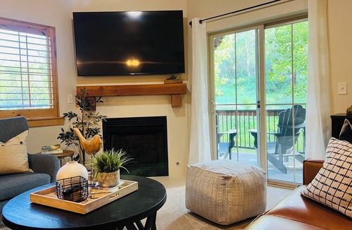 Bear Hollow Village Condo | Quiet Condo 3 bd unit, near Utah Olympic Park, at the Lodges at Bear Hollow