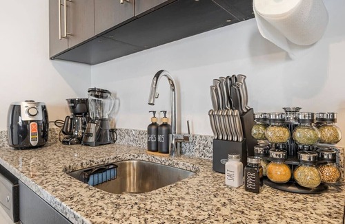 Rio Grande Apartment | Quiet condo w/balcony, fast Wi‑Fi & gym