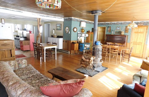 Dolores Cabin | RedCliff Lodge w/hiking trails,specular fall colors, mtn views & great fishing!