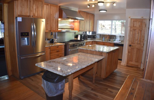 Dolores Cabin | RedCliff Lodge w/hiking trails,specular fall colors, mtn views & great fishing!