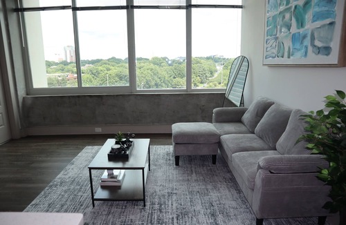Peachtree Center Apartment | Relax, Recharge, Explore. Where Luxury Meets Comfort l The Perfect Atlanta Stay