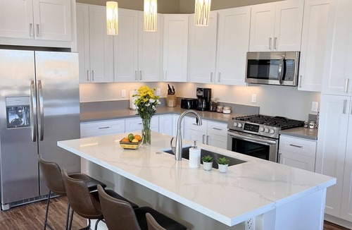 Greenehaven House | Relax & Unwind in a Newer Home with Breathtaking Lake Powell Views