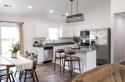 Cynthiana House | Relaxing Retreat Near Bourbon Trail & Horse Country