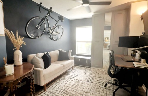Beacon Woods Village Condo | Renovated Modern 2-Bedroom Golf Course Condo Near Beaches