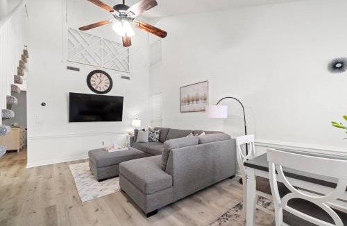 West Panama City Beach House | Renovated Townhome 5 mins walk to Beach, in the best resort in PCB, Horizon South