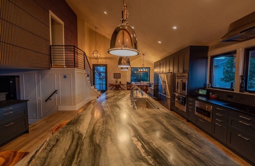 Draper House | Resort Style Home with Spectacular Views