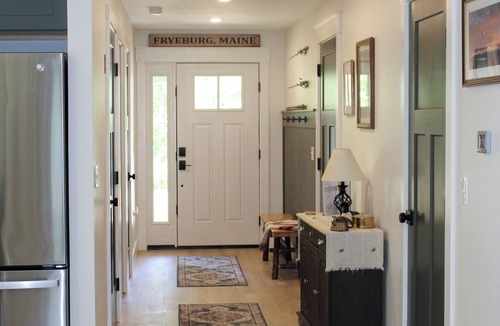 Fryeburg House | River’s Edge Retreat – Perfect Wedding Weekend Stay for Families & Friends