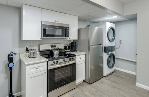 Morristown Apartment | Rolling Hills Retreat, Cozy 2BR Near Lakes/Smokies