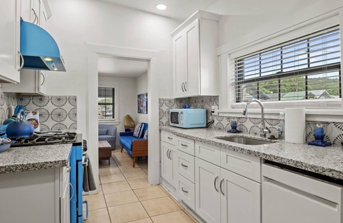 Williams House | Route 66 Downtown Blue Bungalow w/Fenced Yard, AC, W/D, 4 Smart TVs, Fast Wi-Fi