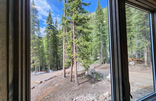 Silverton House | San Juan Backcountry Lodge, Brand New Luxury lodge near Silverton Colorado