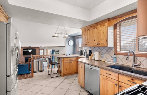 Sandy House | Sandy Ski House: Perfect for Group Ski Trips