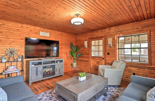 Durango House | Secluded Cabin w/Hot Tub, Game Room & Views!