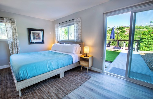 Bay Ho House | Serene 4 Bedroom with Canyon and Ocean Views
