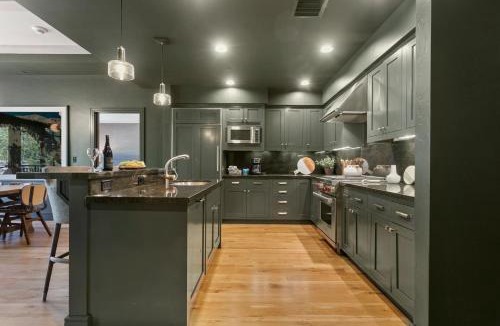 Empire Pass Apartment | Shooting Star Lodge at Deer Valley Resort - Two Bedroom Residence #204