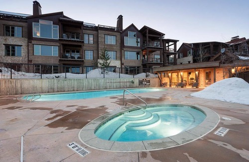 North Park City Condo | Silver Star 3302 | Condo with Fireplace