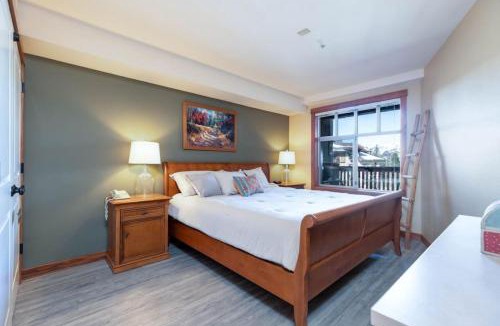 Salt Lake Mountain Resorts House | Ski in out Pool Hot Tub Pool Table - Resort View