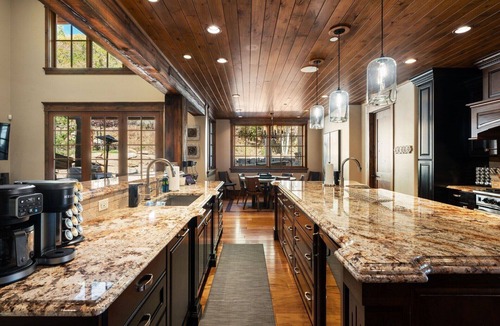 The Timbers House | Ski in/ski Out at Canyons Village - Hot tub & theater - sleeps 16