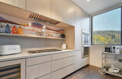 Empire Pass Condo | Ski-in, Ski-Out Empire Pass Condo with Lodge Amenities