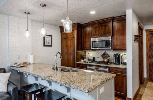 Park City Condo | Ski-in/Ski-Out Signature Hyatt Centric, Remodeled Largest 1Bed/2 Baths-Sleeps 6