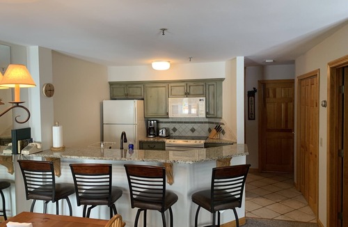 Stratton Mountain Condo | Ski In - Ski Out Condo in OberTal 'F' Building!