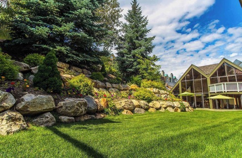 North Park City Apartment | Skiers Lodge | 1 Bedroom Suite w/Fireplace