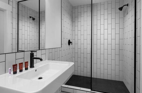 People's Freeway Hotel | Sleek Urban Living at evo, Near Outdoor Activities, Dogs Are Allowed!