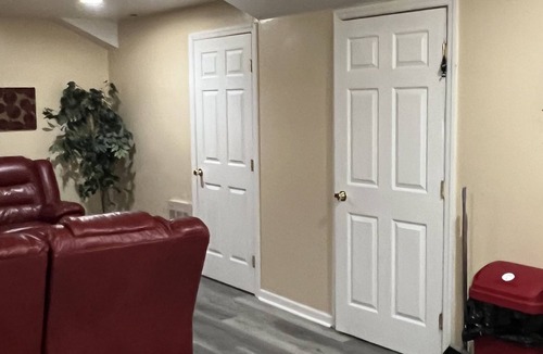 Harrisburg House | Small apartment for rent. This area has quick access to Harrisburg City events.
