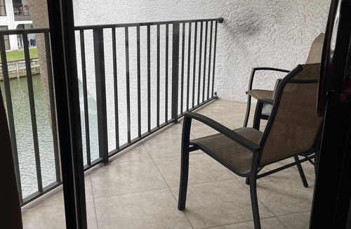 Panama City Beach Villa | SNOWBIRD WINTER AVAILABILITY. 1 BEDROOM 2 BATH GOLF VILLA. HEATED POOLS