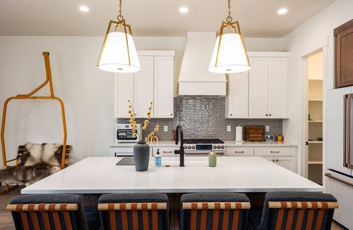 Deer Mountain House | Spacious 3BR condo in Deer Valley, Park City, with mountain views and modern amenities.