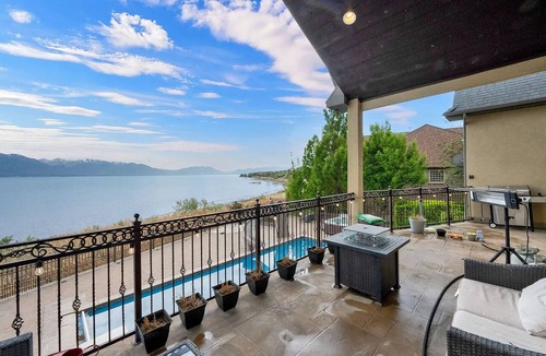 Saratoga Springs House | Spacious 8-bedroom lake side house in charming Saratoga Springs