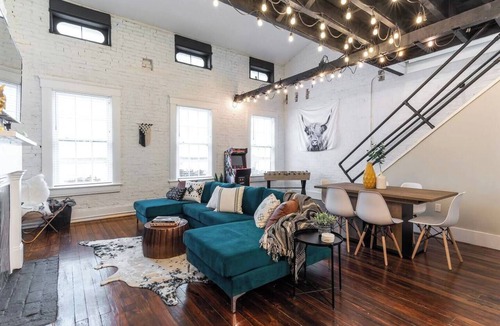 Pendleton Condo | Spacious & Chic - Walk to OTR, DT and Sleeps 11