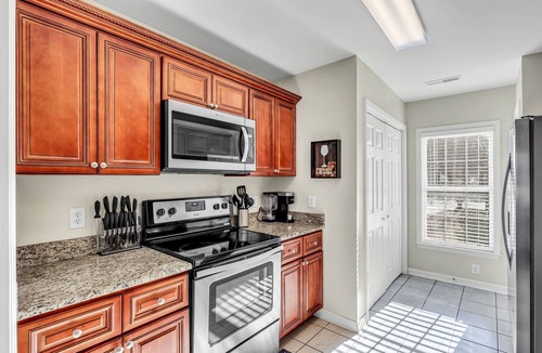 Winston - Salem House | Spacious Home + 6 Beds + Huge Fenced Yard Near Wake Forest University + Hospital
