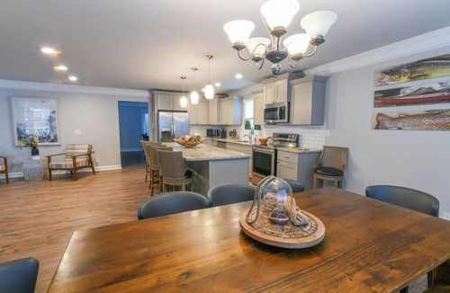 Dawsonville House | Spacious Lake House with Dock and Swimming Pool