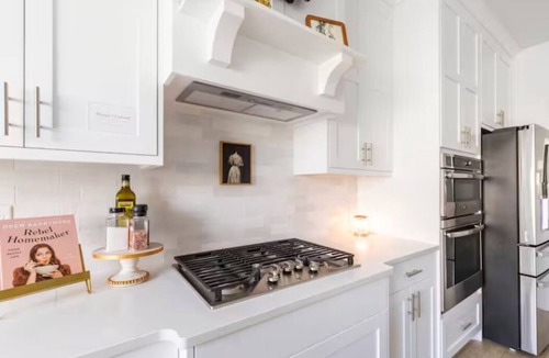 Highland House | Spacious luxury Highland Townhome Home Theater Sleeps 6 Walk to Splash Pad