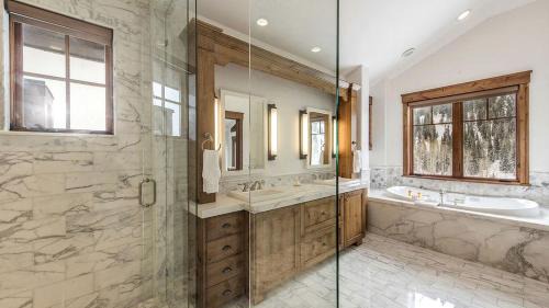 Park City Villa | Spacious Park City Ski Chalet | Wine Room & Sleeps 20